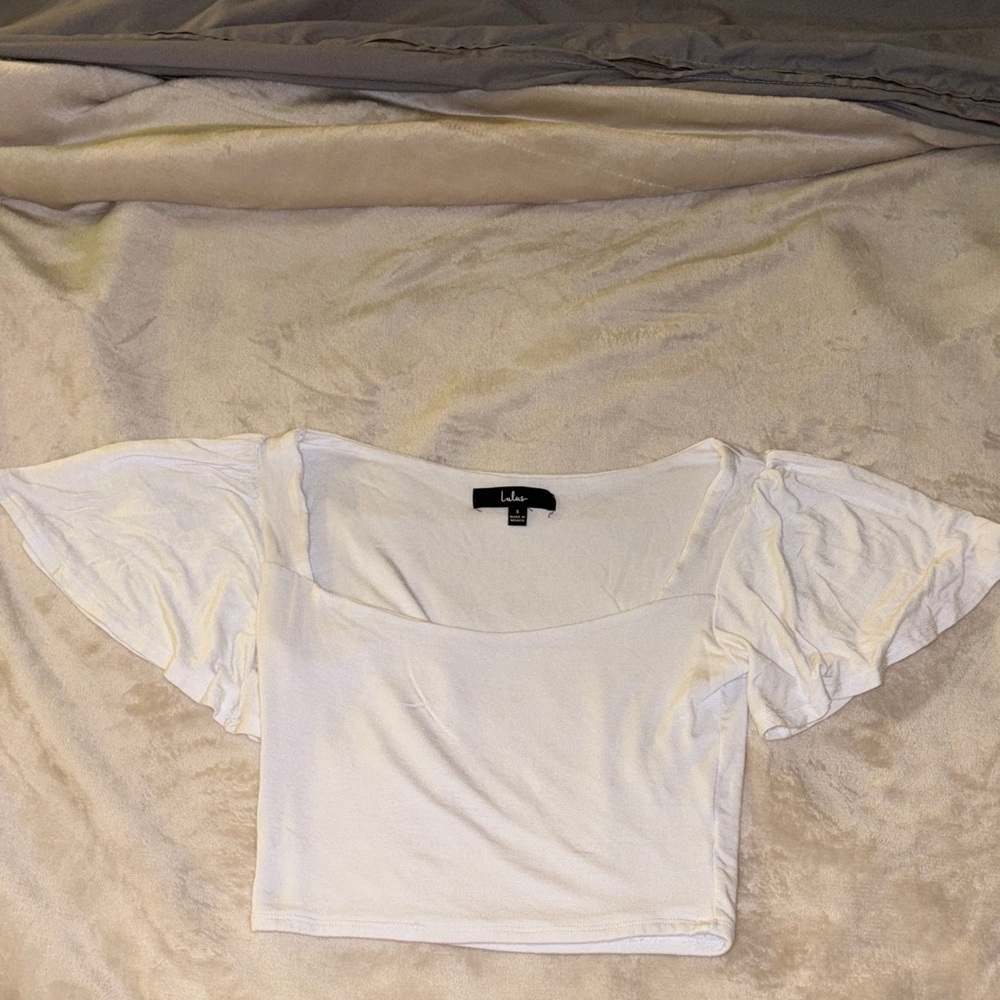 Lulu's white Flutter Sleeve crop top